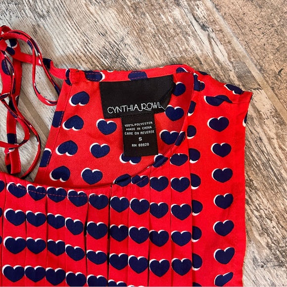 ❤️Like New❤️ Cynthia Rowley Sleeveless Red Blouse with Navy & White Hearts - Picture 5 of 5